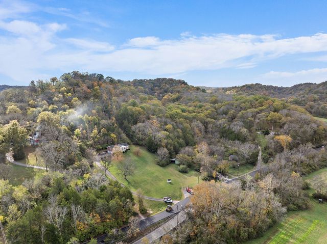 6916 River Road Pike, Nashville, TN 37209