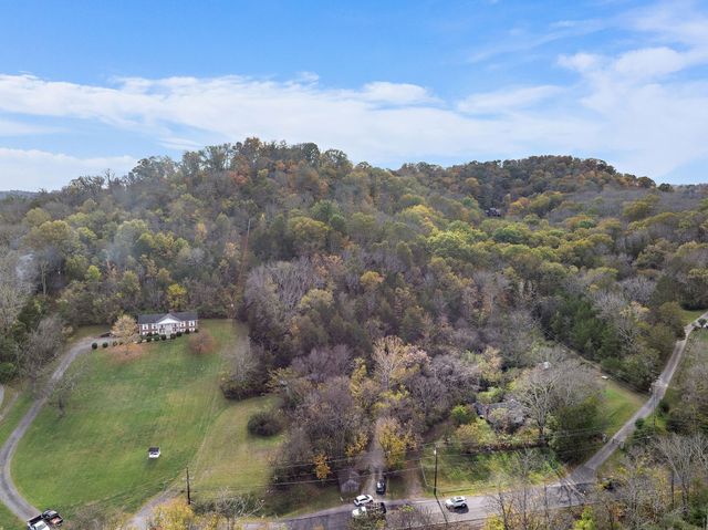 6916 River Road Pike, Nashville, TN 37209