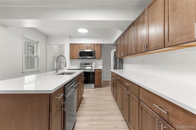 3360 Alice Street, Dearborn, MI 48124