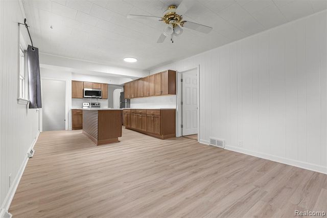 3360 Alice Street, Dearborn, MI 48124