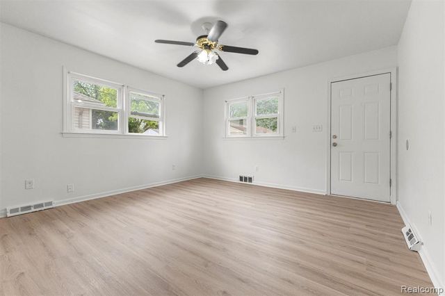 3360 Alice Street, Dearborn, MI 48124