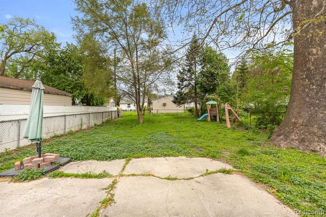 3360 Alice Street, Dearborn, MI 48124