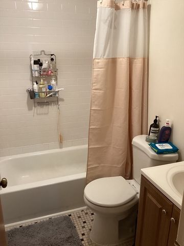 2130 Massachusetts Ave 2D, Cambridge, MA 02140