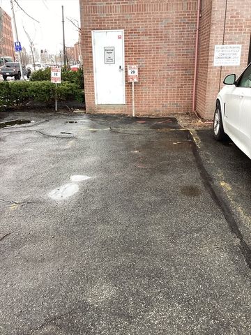 2130 Massachusetts Ave 2D, Cambridge, MA 02140