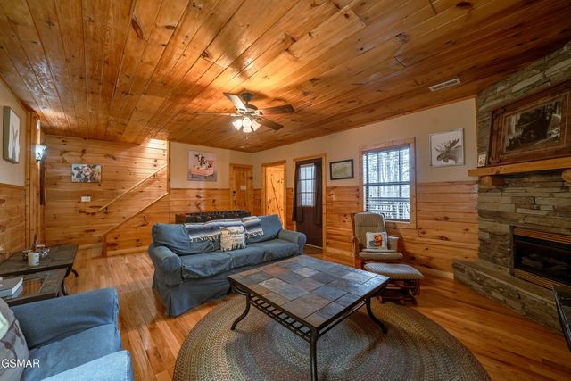 3830 Katelyns Lane, Sevierville, TN 37876