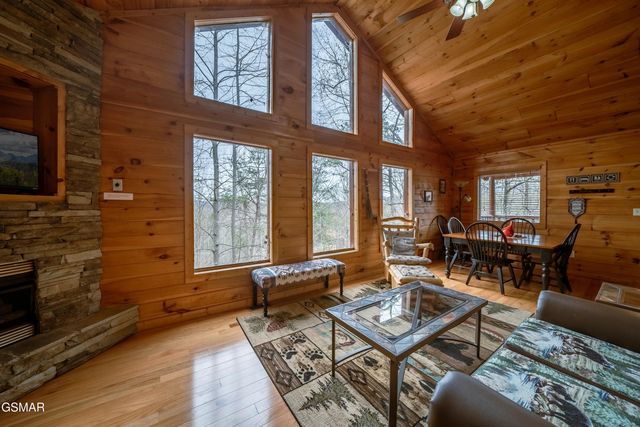 3830 Katelyns Lane, Sevierville, TN 37876