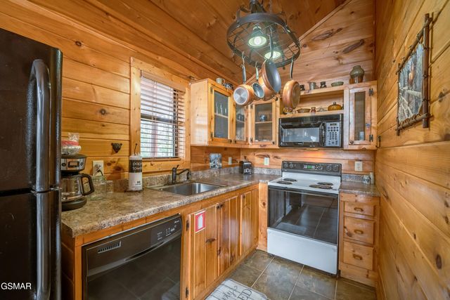 3830 Katelyns Lane, Sevierville, TN 37876