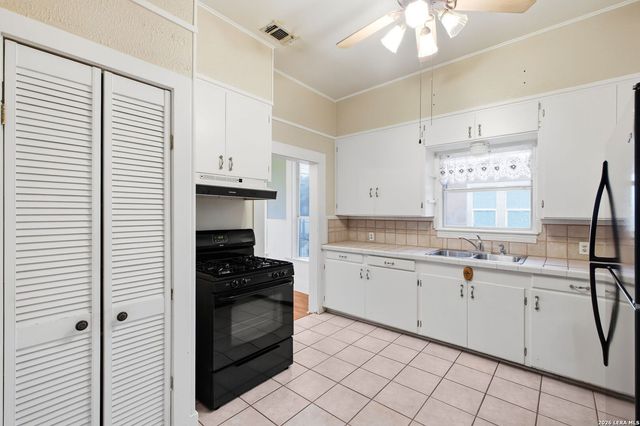 907 Steves Avenue, San Antonio, TX 78210