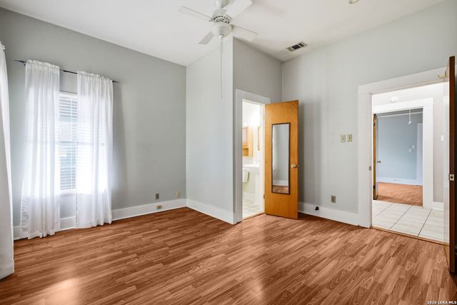 907 Steves Avenue, San Antonio, TX 78210