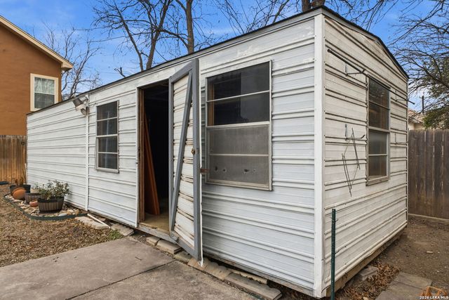 907 Steves Avenue, San Antonio, TX 78210