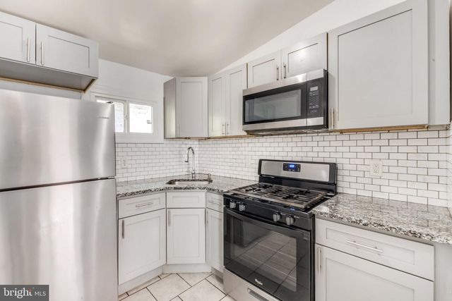 2066 E STELLA ST, Philadelphia, PA 19134