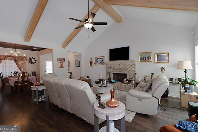 156 Lake Point Drive, Williamson, GA 30292