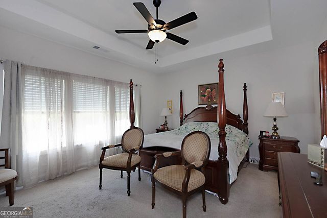 156 Lake Point Drive, Williamson, GA 30292