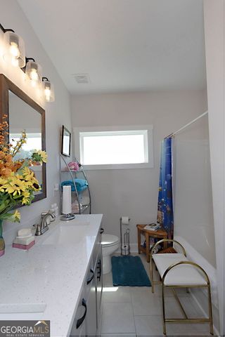 156 Lake Point Drive, Williamson, GA 30292