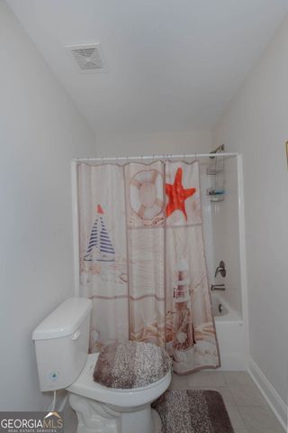 156 Lake Point Drive, Williamson, GA 30292