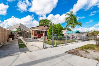 4118 E 10th Ct, Hialeah, FL 33013