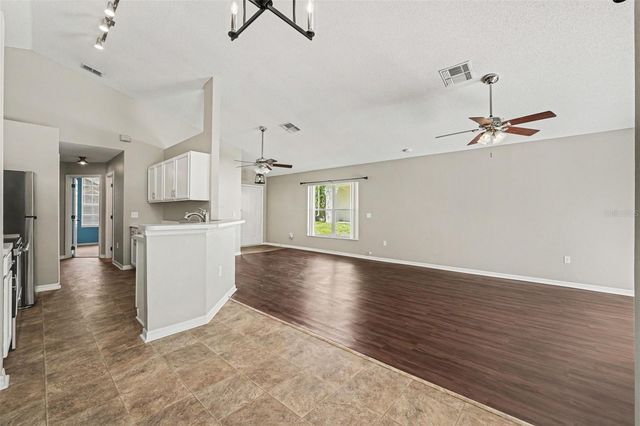 142 SANTANA PLACE, Davenport, FL 33897