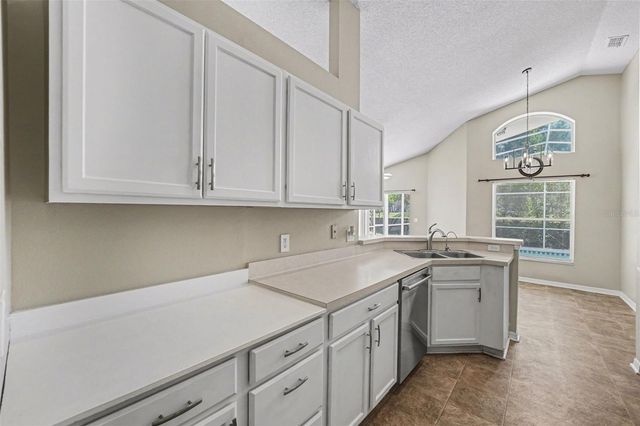 142 SANTANA PLACE, Davenport, FL 33897