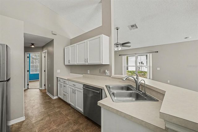 142 SANTANA PLACE, Davenport, FL 33897