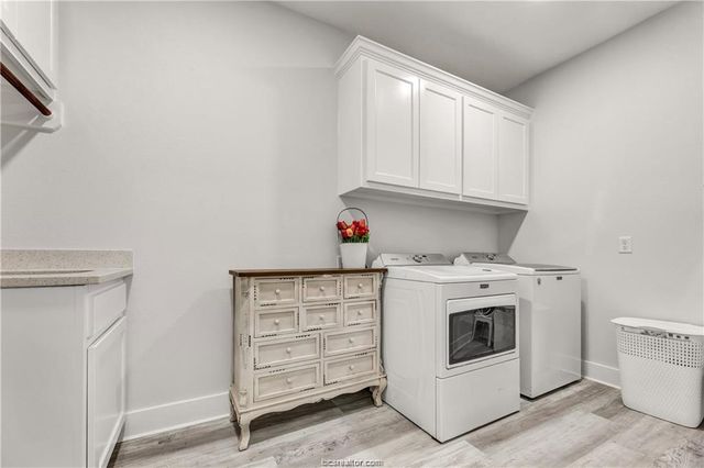 3553 North Country Drive, Bryan, TX 77808