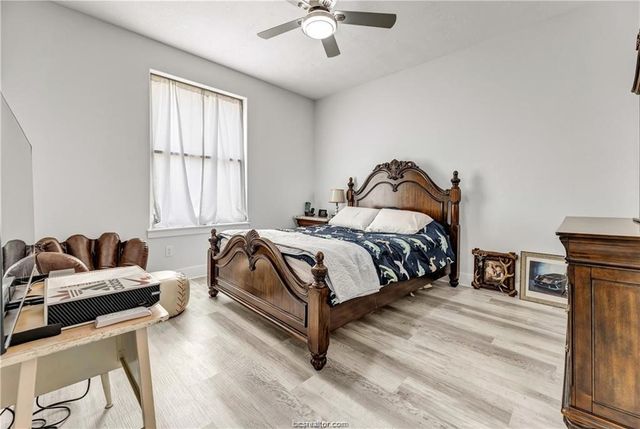 3553 North Country Drive, Bryan, TX 77808