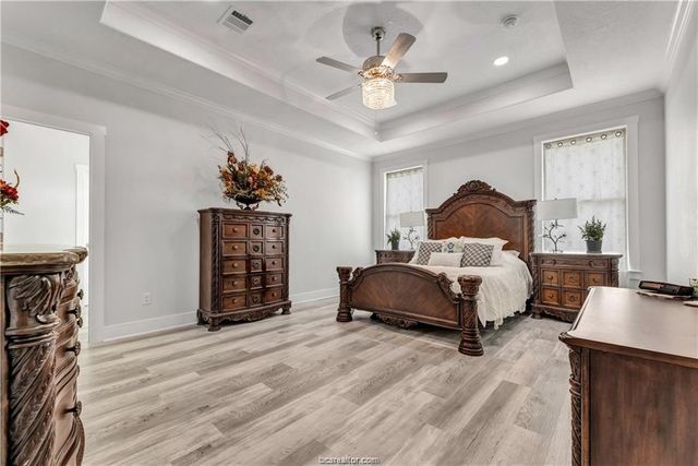 3553 North Country Drive, Bryan, TX 77808