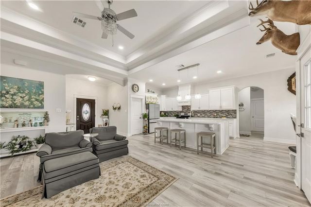 3553 North Country Drive, Bryan, TX 77808