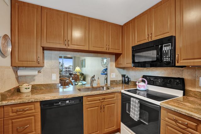 9311 Orange Grove Drive, Davie, FL 33324