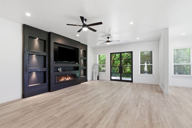 3911 Cypress Stump Court, Ovilla, TX 75154