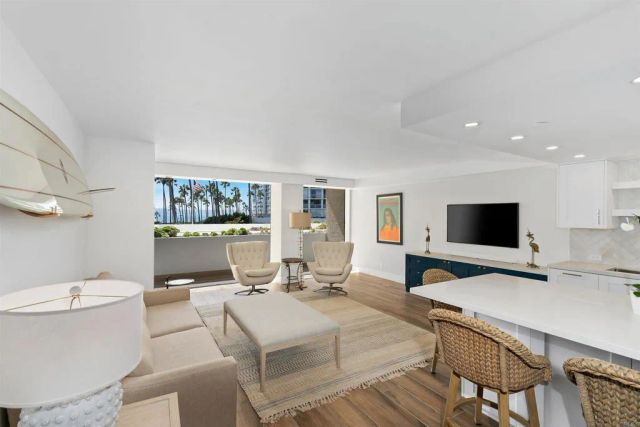 1820 Avenida del Mundo 101, Coronado, CA 92118