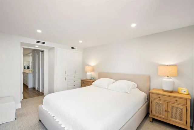 1820 Avenida del Mundo 101, Coronado, CA 92118
