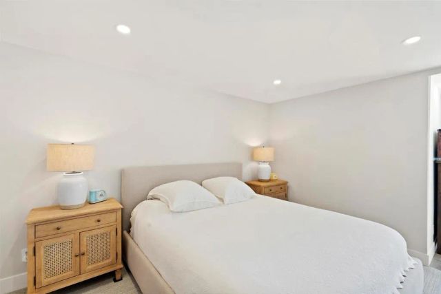 1820 Avenida del Mundo 101, Coronado, CA 92118
