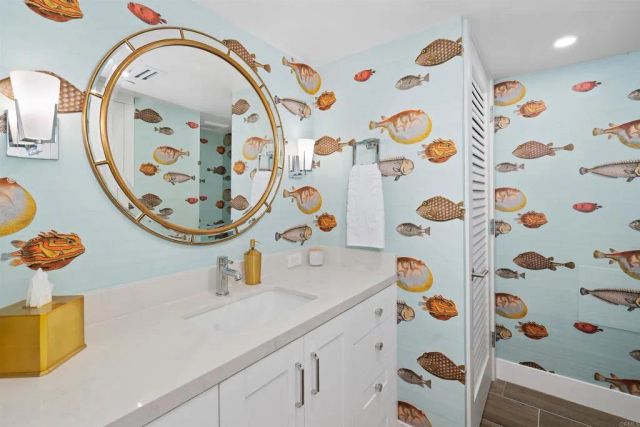 1820 Avenida del Mundo 101, Coronado, CA 92118