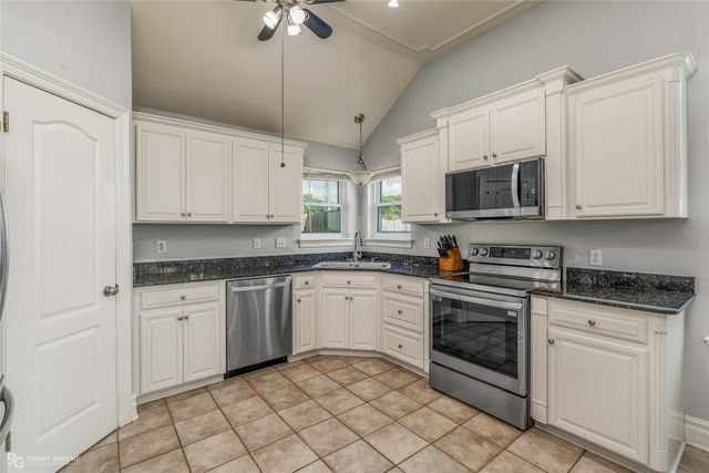 1014 Creole Drive, Bossier City, LA 71111