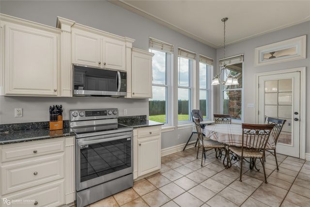 1014 Creole Drive, Bossier City, LA 71111