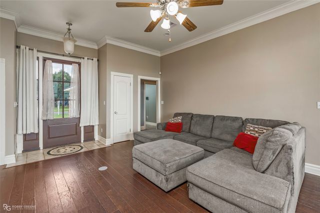1014 Creole Drive, Bossier City, LA 71111