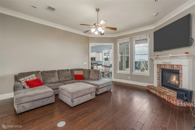 1014 Creole Drive, Bossier City, LA 71111