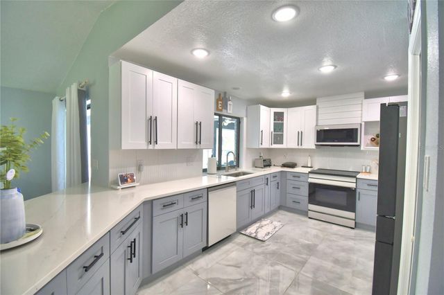 8610 STATE ROAD 33 N, Lakeland, FL 33809