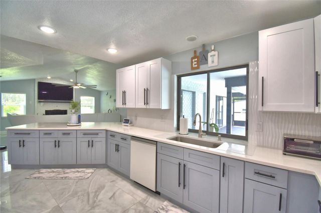 8610 STATE ROAD 33 N, Lakeland, FL 33809