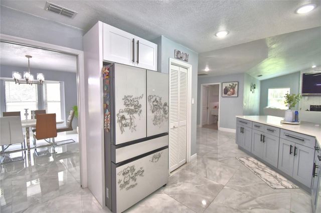 8610 STATE ROAD 33 N, Lakeland, FL 33809