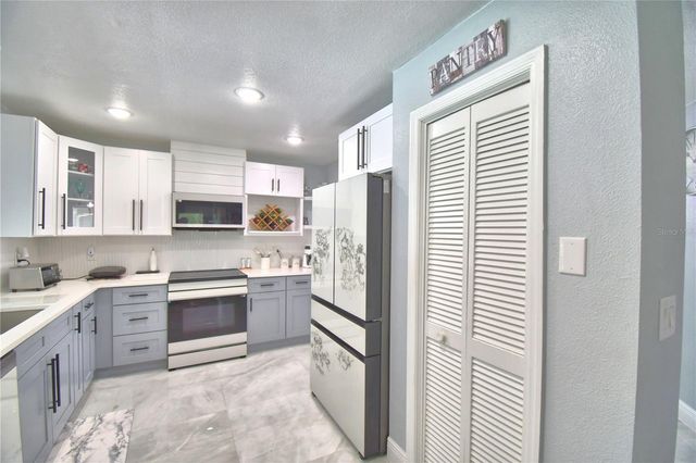 8610 STATE ROAD 33 N, Lakeland, FL 33809