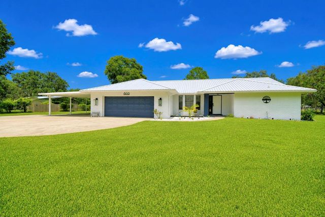 8610 STATE ROAD 33 N, Lakeland, FL 33809