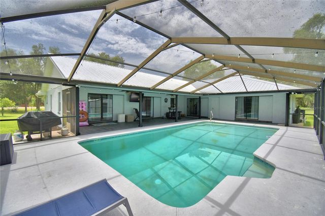 8610 STATE ROAD 33 N, Lakeland, FL 33809