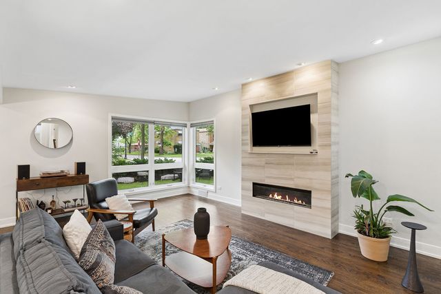 1720 Washington Street, Evanston, IL 60202