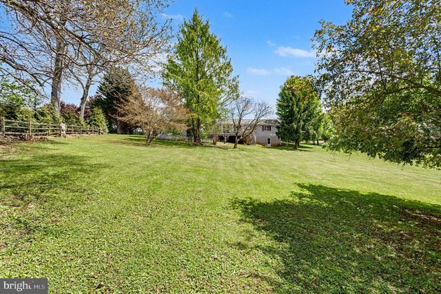 740 ALUM ROCK RD, New Park, PA 17352