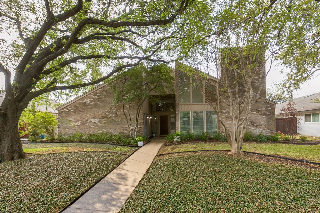 6920 Echo Bluff Drive, Dallas, TX 75248