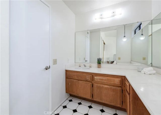 1935 W Clipper 50, Anaheim, CA 92801