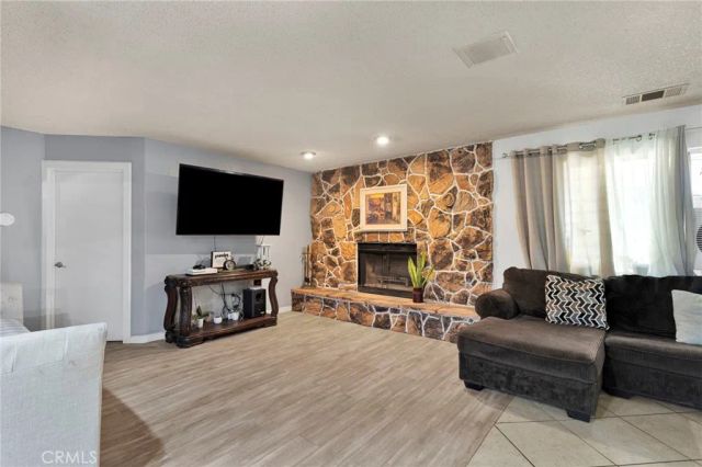 12790 Patoka Court, Apple Valley, CA 92308