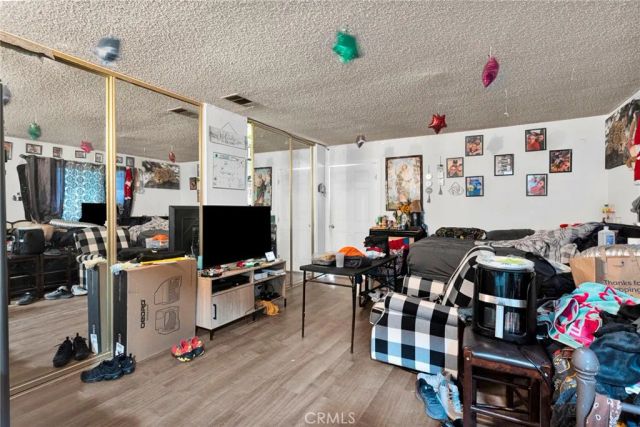 12790 Patoka Court, Apple Valley, CA 92308