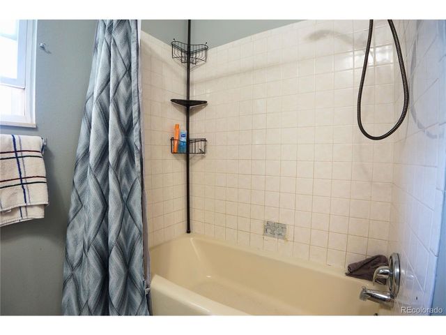 2 Verdosa Dr, Pueblo, CO 81005